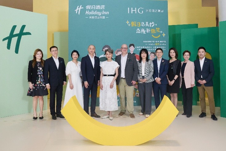 假日酒店在华五十载温情相伴,携手代言人叶童点亮每个人的新旅程