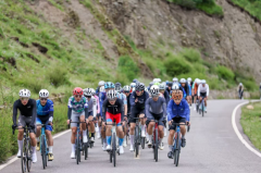 2025阿坝州“童话公路”自行车赛圆满落幕 高原天路见证骑行传奇